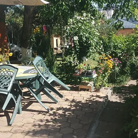 Apartment Near Centre With Garden